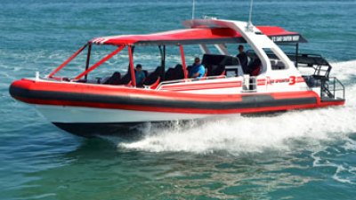 a small boat in a body of water